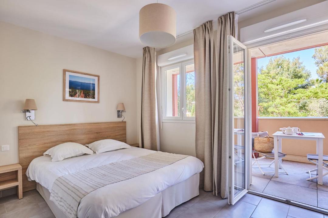 Photo of Bedroom in Cavalaire-sur-Mer