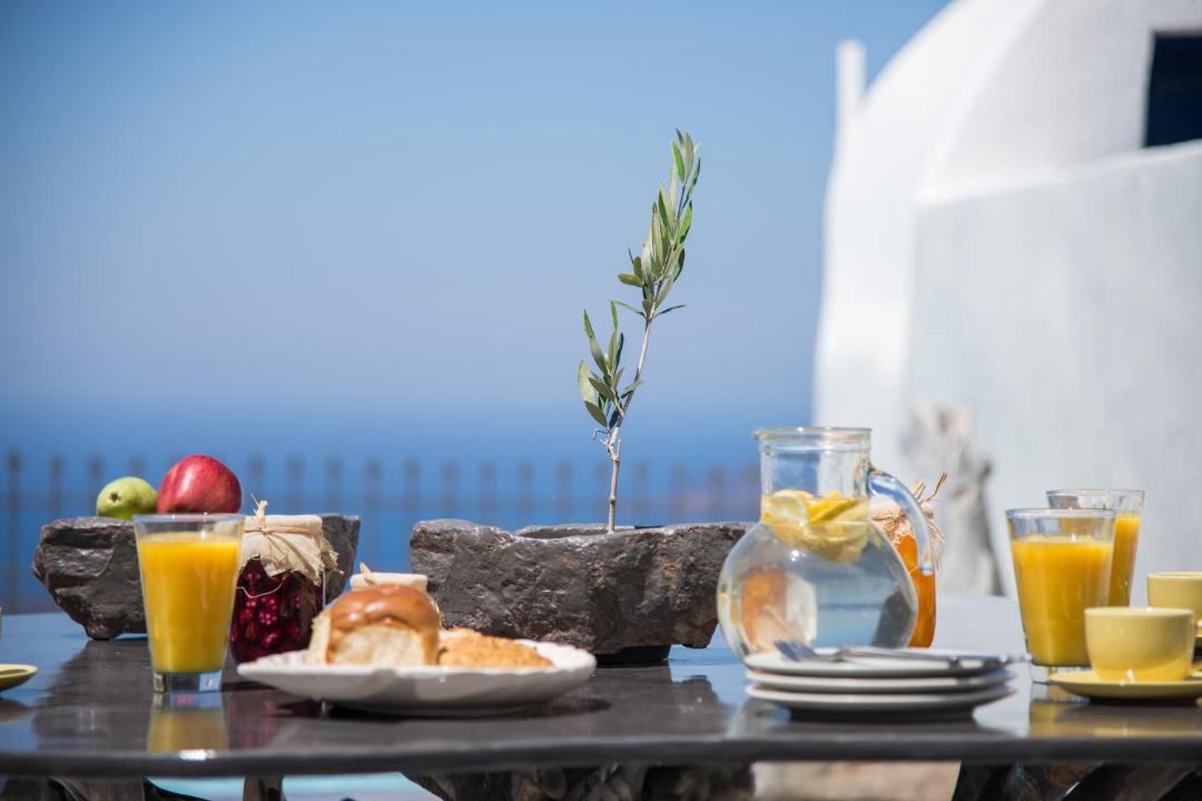 Photo of Others in Fira