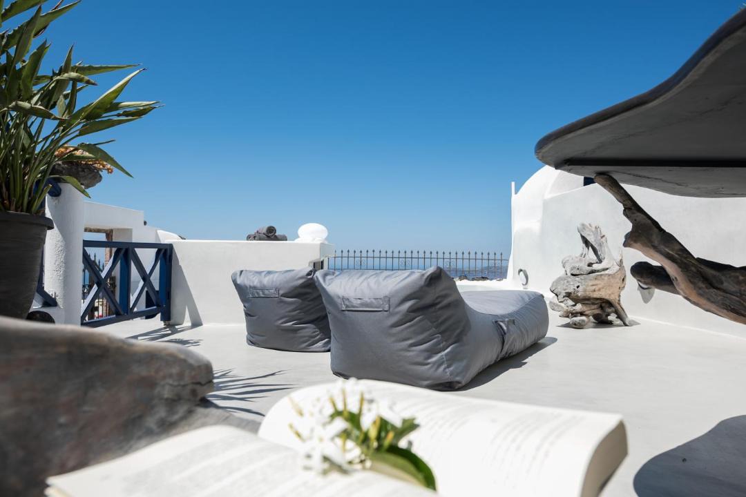Photo of Others in Fira
