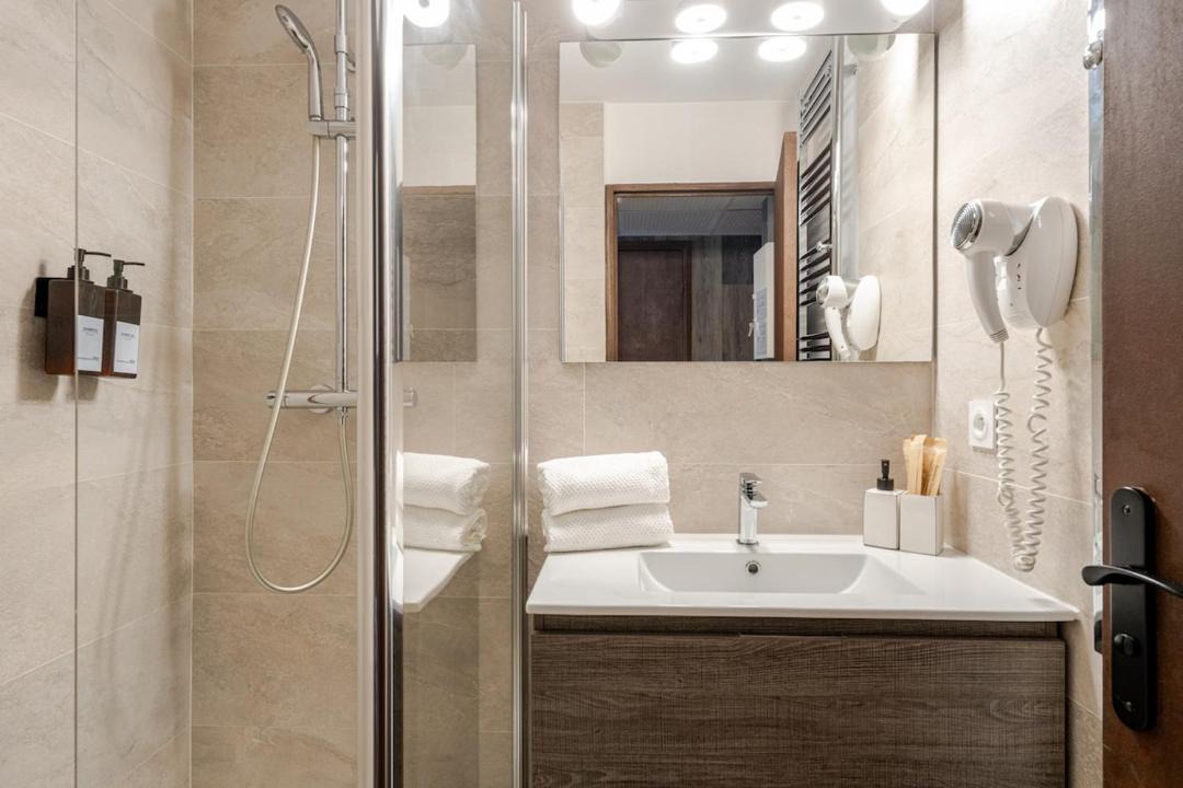 Photo of Bathroom in Cannes Old Town