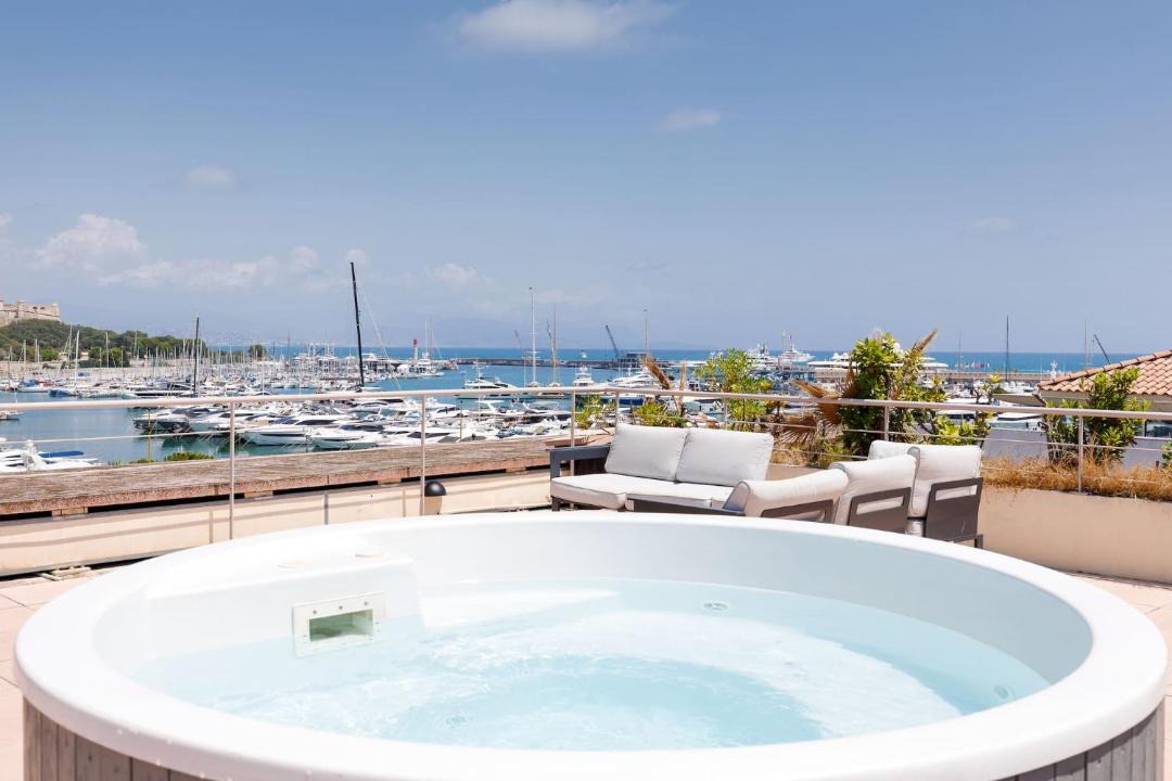 Photo of Patio Balcony in Antibes City Centre