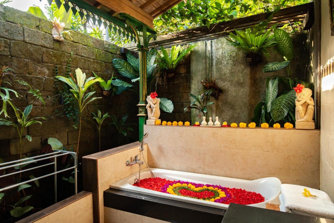 Photo of Bathroom in Kedewatan