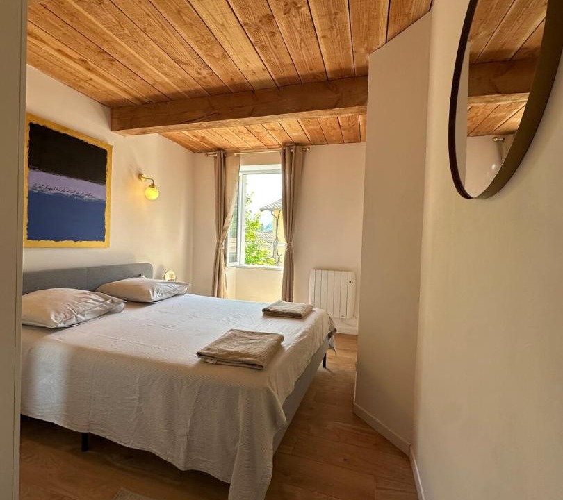 Photo of Bedroom in Roquesteron