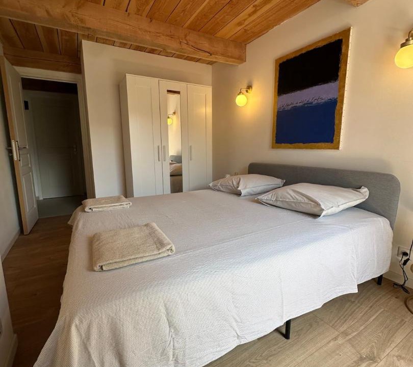 Photo of Bedroom in Roquesteron