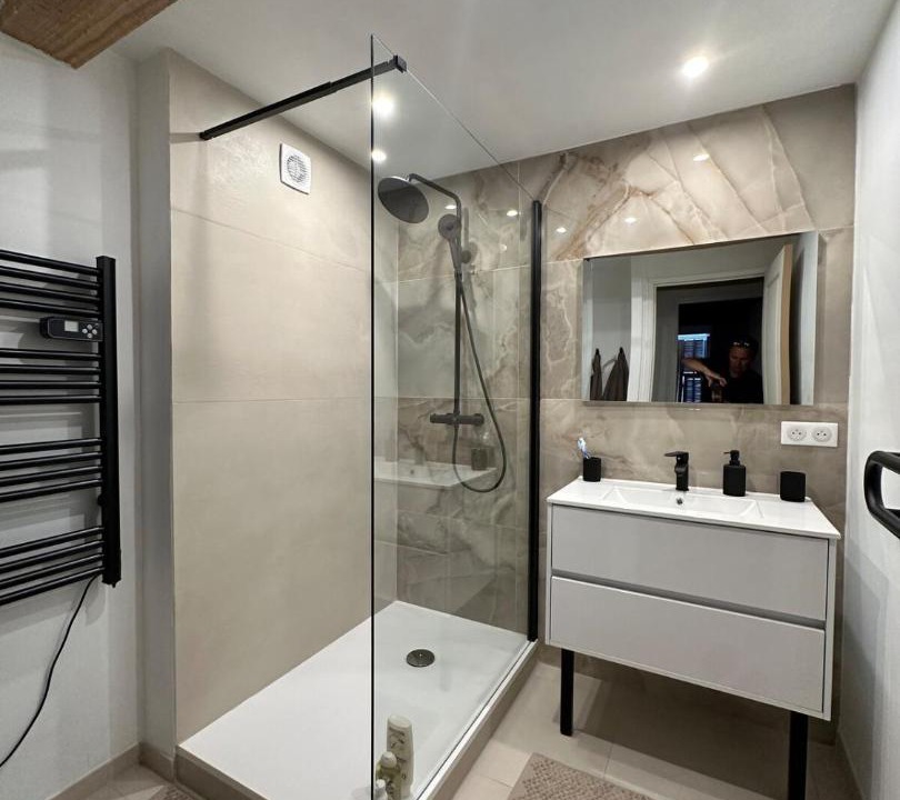 Photo of Bathroom in Roquesteron
