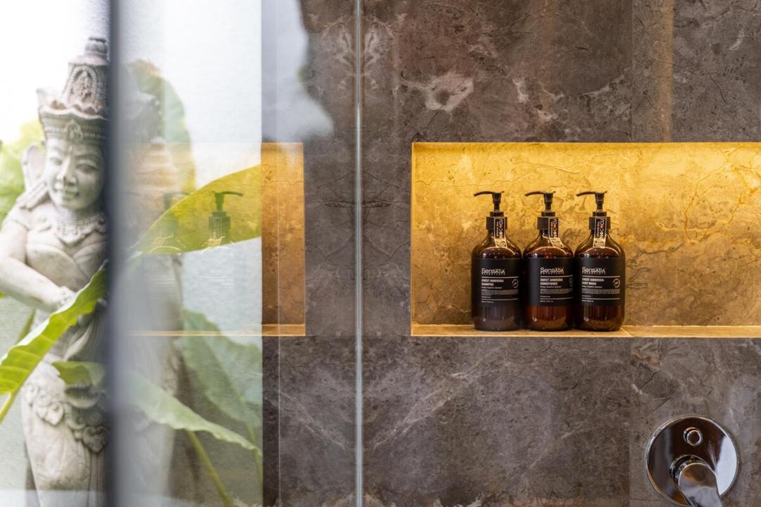 Photo of Bathroom in Petitenget