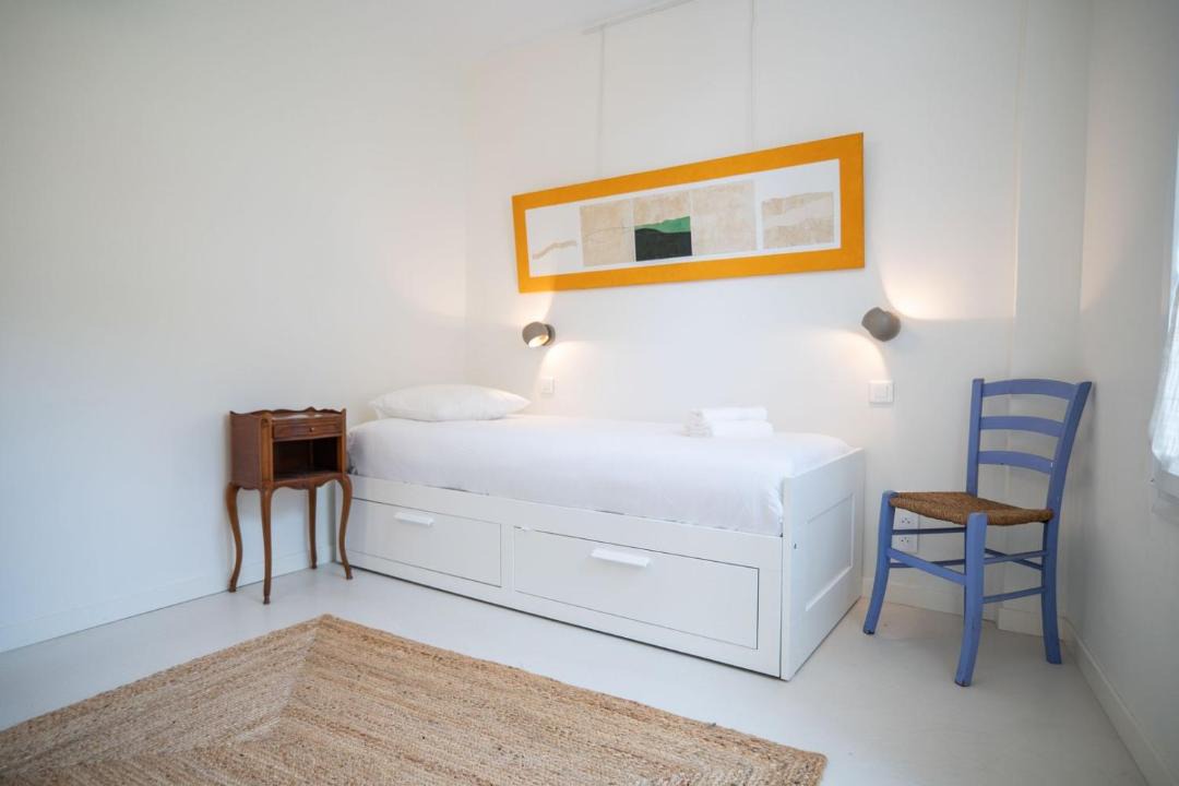 Photo of Bedroom in Caucade