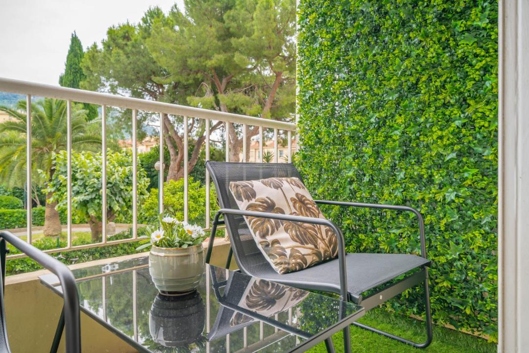Photo of Patio Balcony in Pasteur