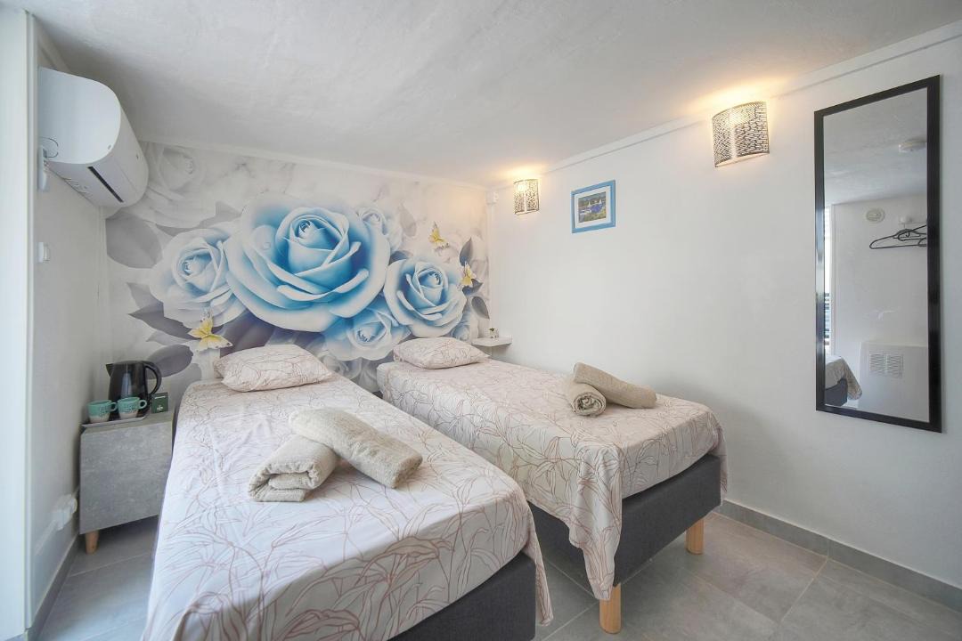 Photo of Bedroom in Riou - Petit Juas - Av de Grasse
