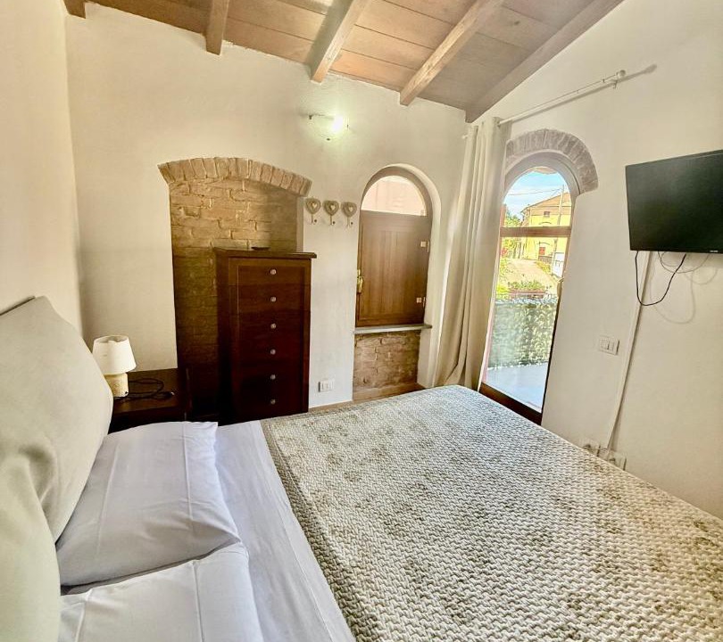 Photo of Bedroom in San Terenzo Monti