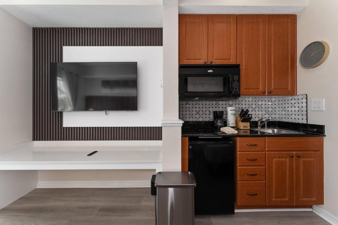 Photo of Kitchen in Florida Center