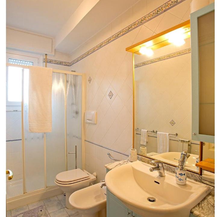 Photo of Bathroom in Lido di Camaiore