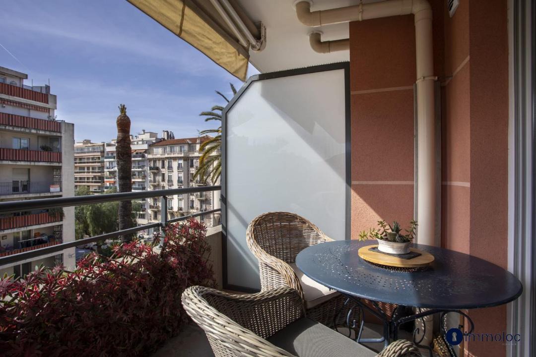Photo of Patio Balcony in Liberation