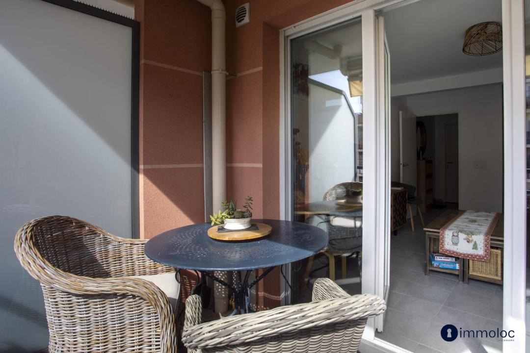 Photo of Patio Balcony in Liberation