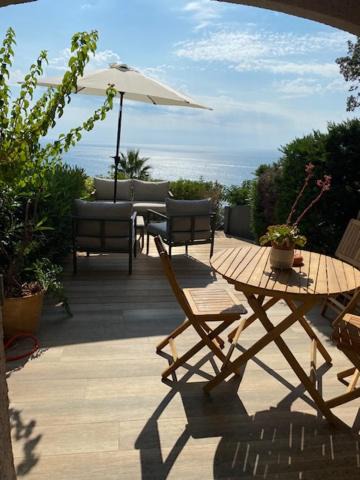 Photo of Patio Balcony in Rayol-Canadel-sur-Mer