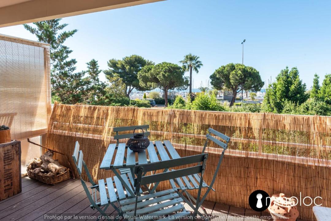 Photo of Patio Balcony in Saint-Laurent-du-Var