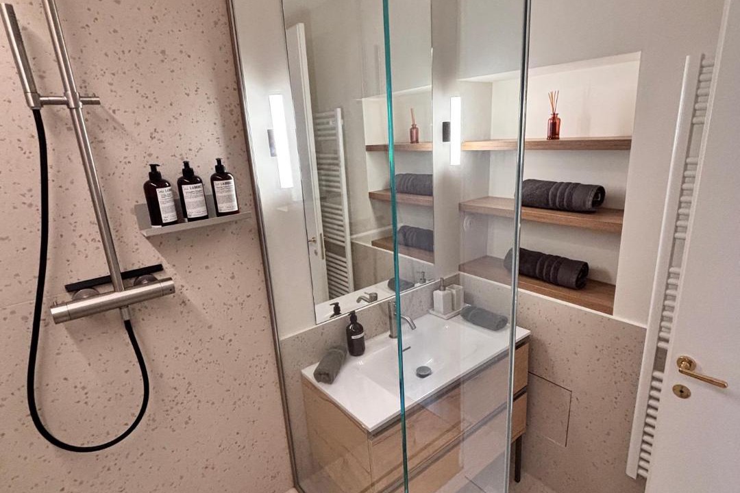 Photo of Bathroom in Quartier du Port