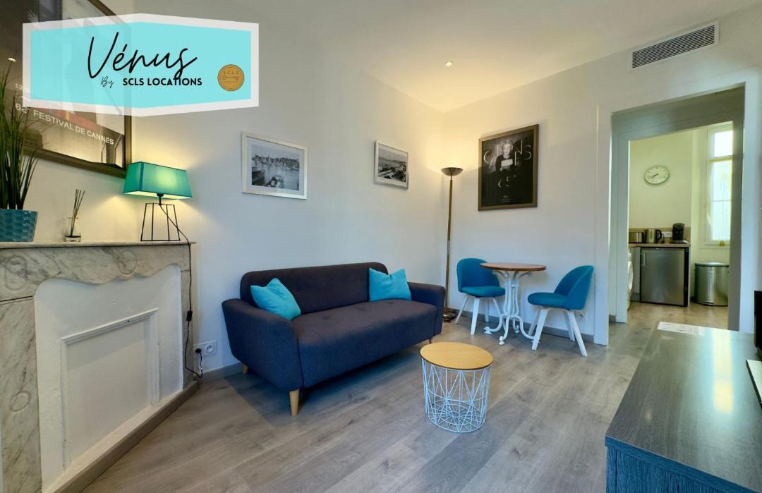 Photo of Livingroom in Cannes Old Town