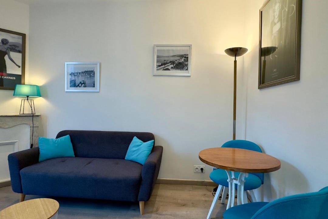Photo of Livingroom in Cannes Old Town