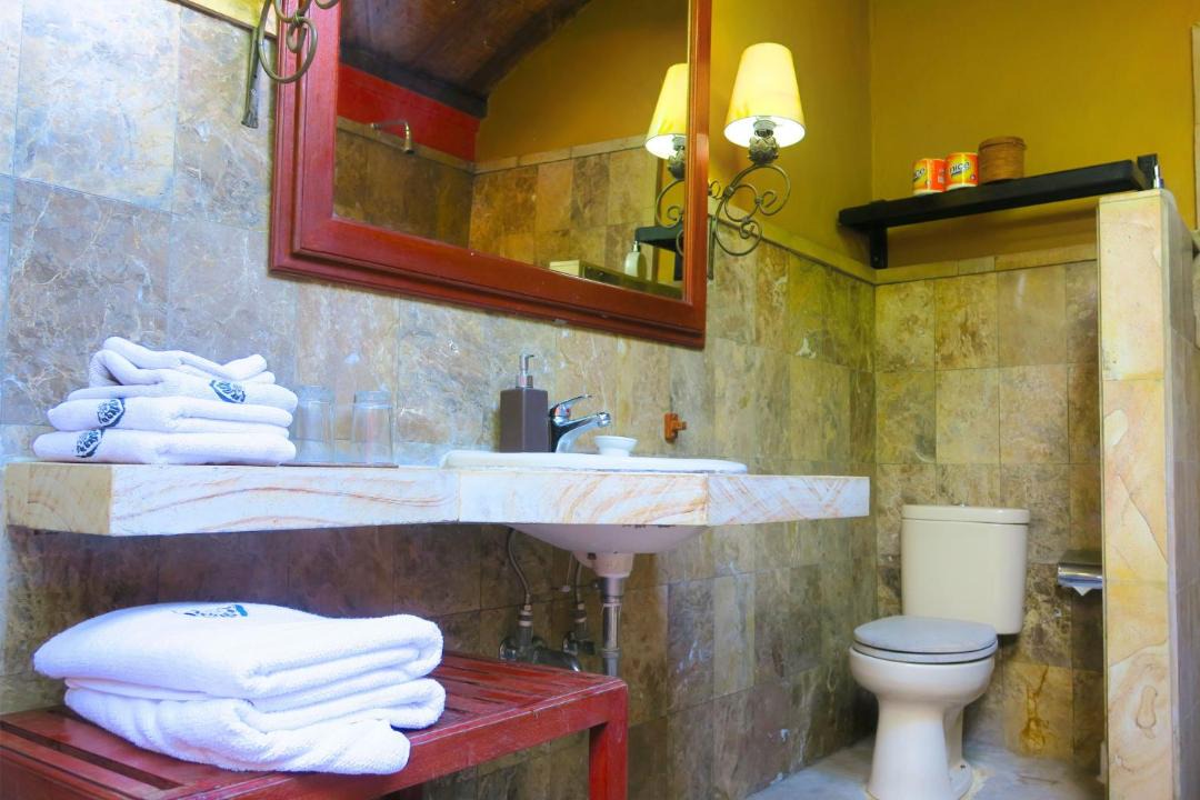 Photo of Bathroom in Lodtunduh