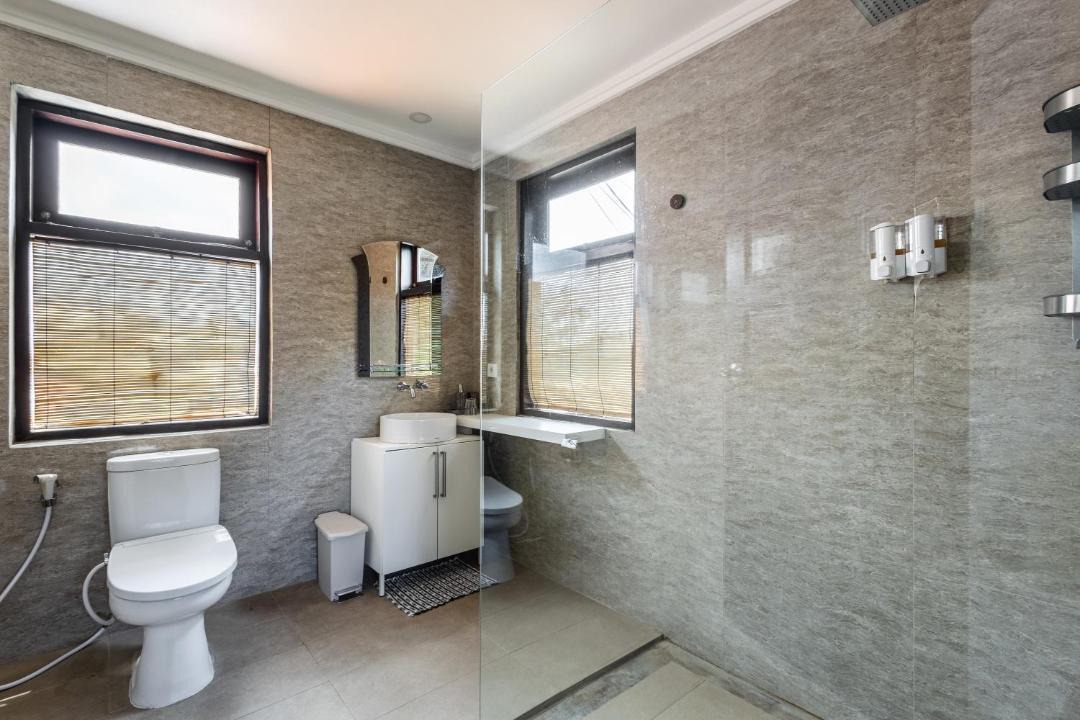 Photo of Bathroom in Suraberata