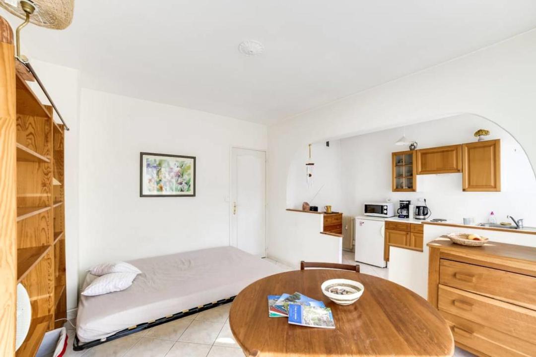 Photo of Bedroom in Antibes Old Town