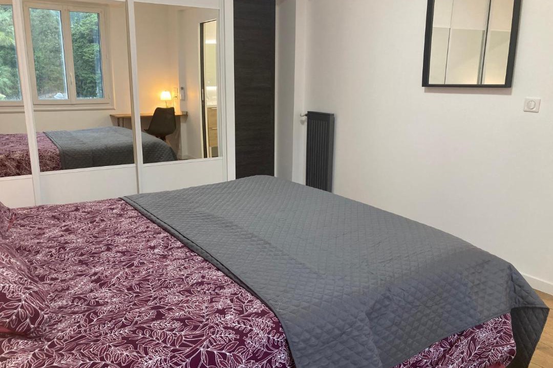 Photo of Bedroom in Cannes La Bocca