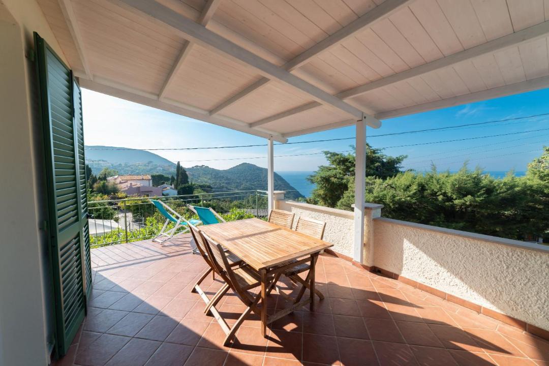 Photo of Patio Balcony in Patresi