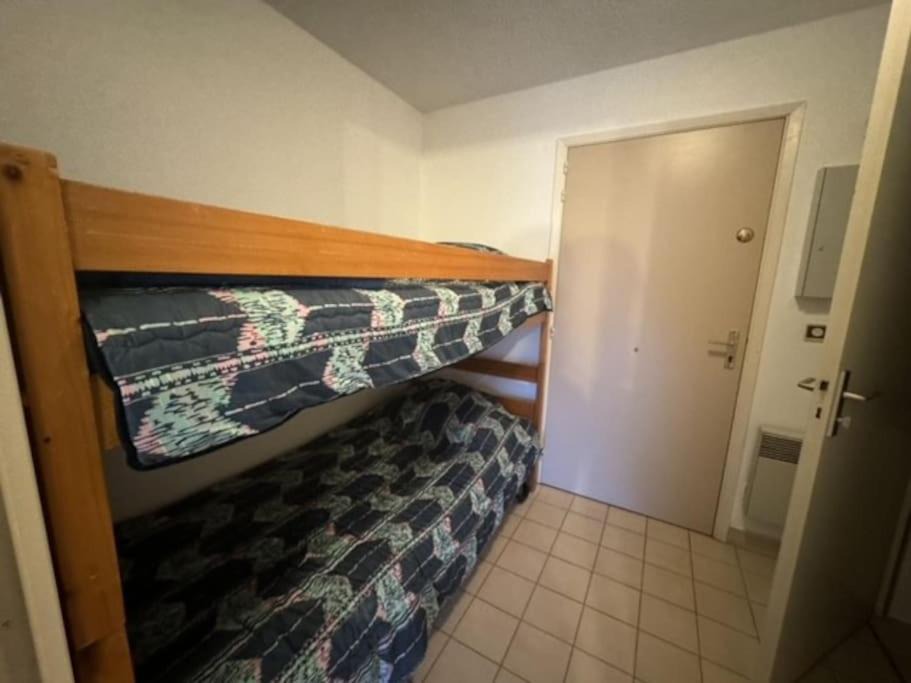 Photo of Bedroom in Mandelieu-La-Napoule