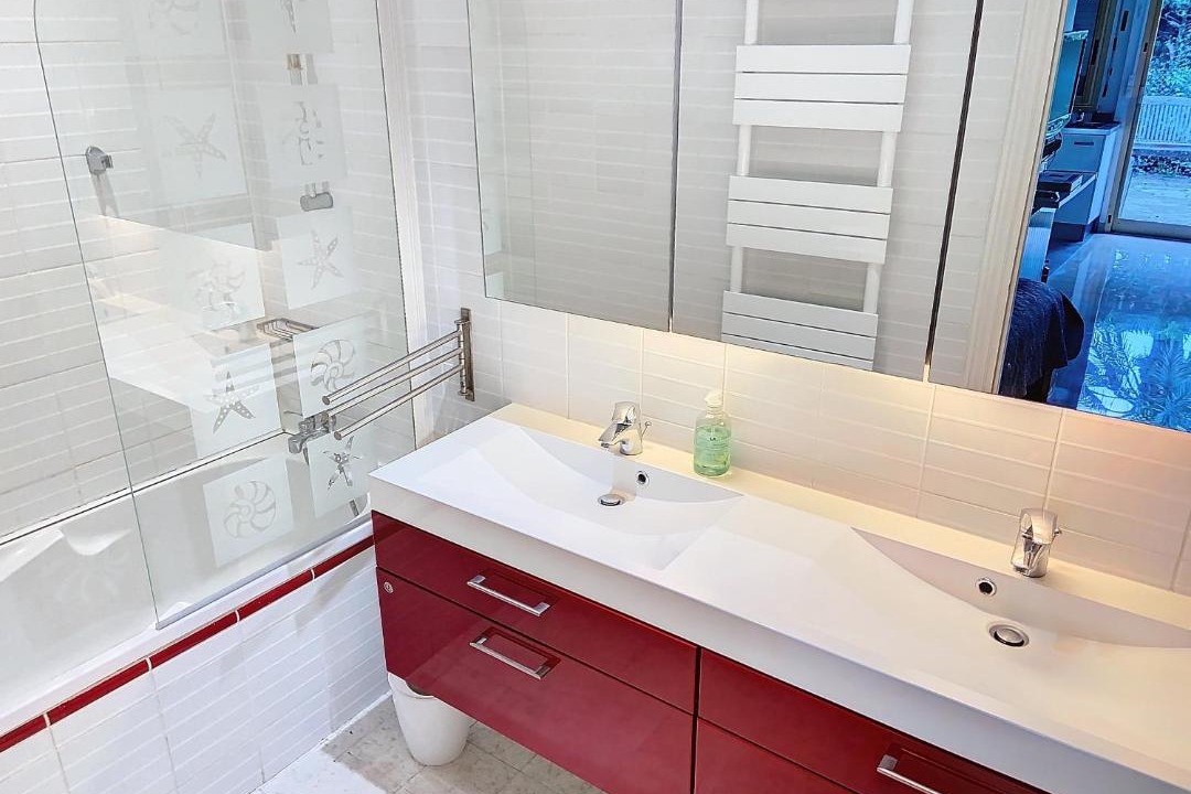 Photo of Bathroom in Cannes