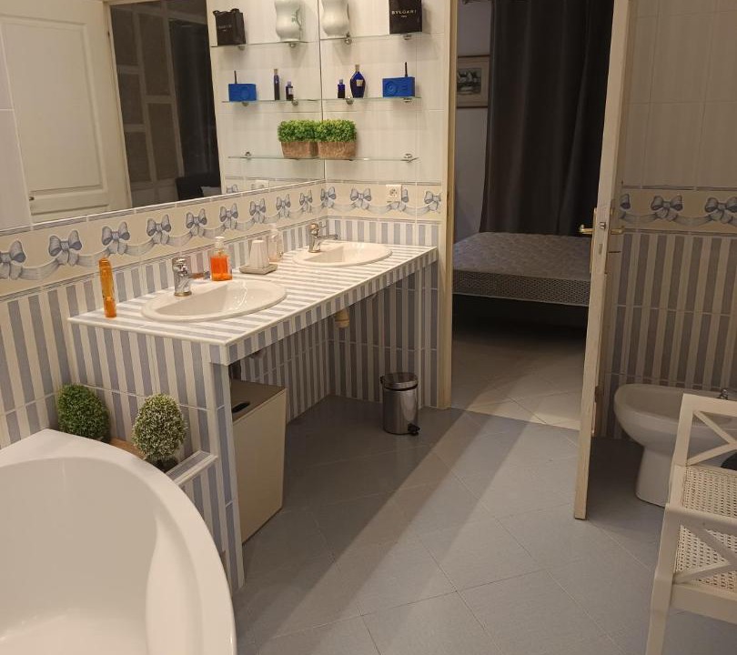 Photo of Bathroom in Cannes La Bocca