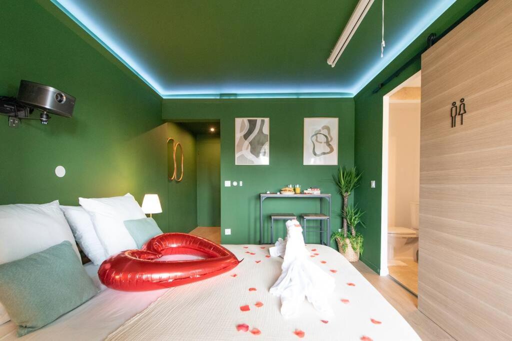 Photo of Bedroom in Prado - Republique