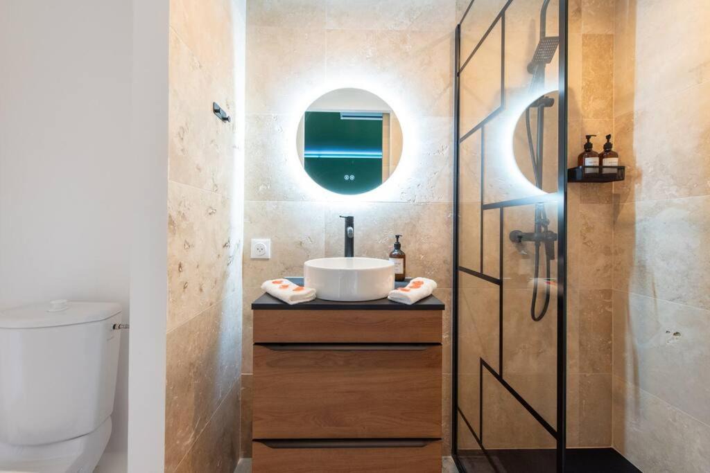 Photo of Bathroom in Prado - Republique