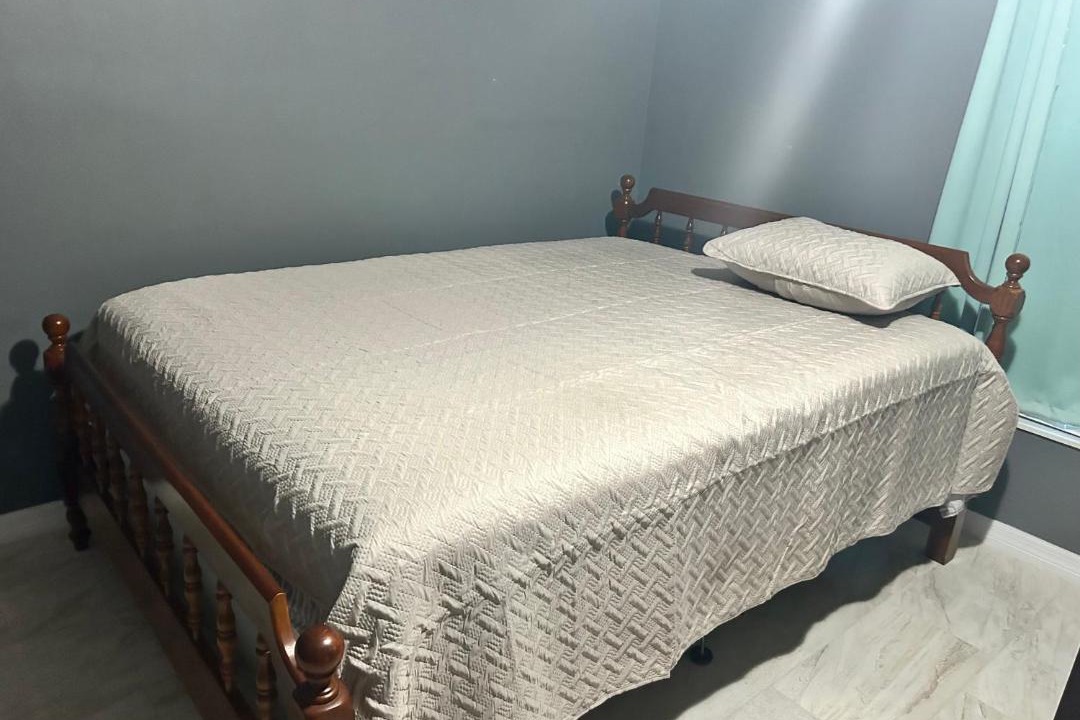 Photo of Bedroom in Pine Castle