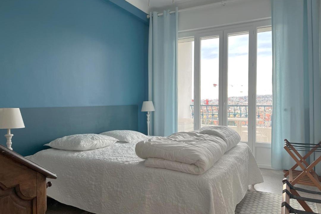 Photo of Bedroom in Cimiez