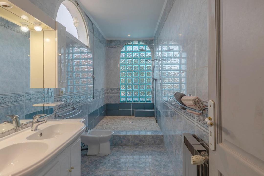 Photo of Bathroom in Saint-Laurent-du-Var