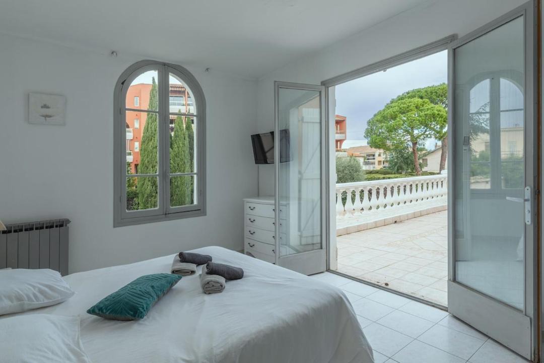 Photo of Bedroom in Saint-Laurent-du-Var