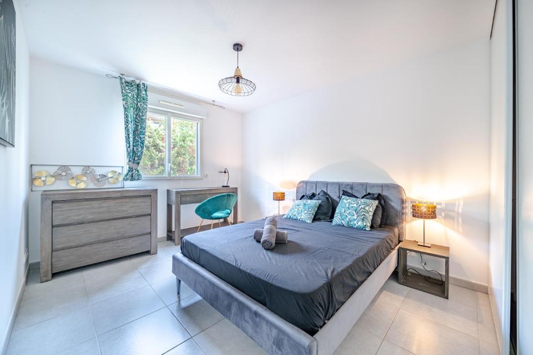 Photo of Bedroom in Caucade