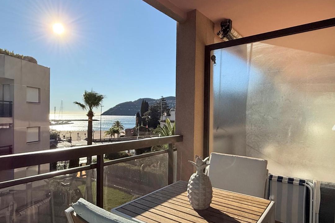 Photo of Patio Balcony in Mandelieu-la-Napoule Beach