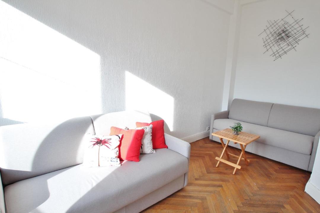 Photo of Livingroom in Musicians Quarter