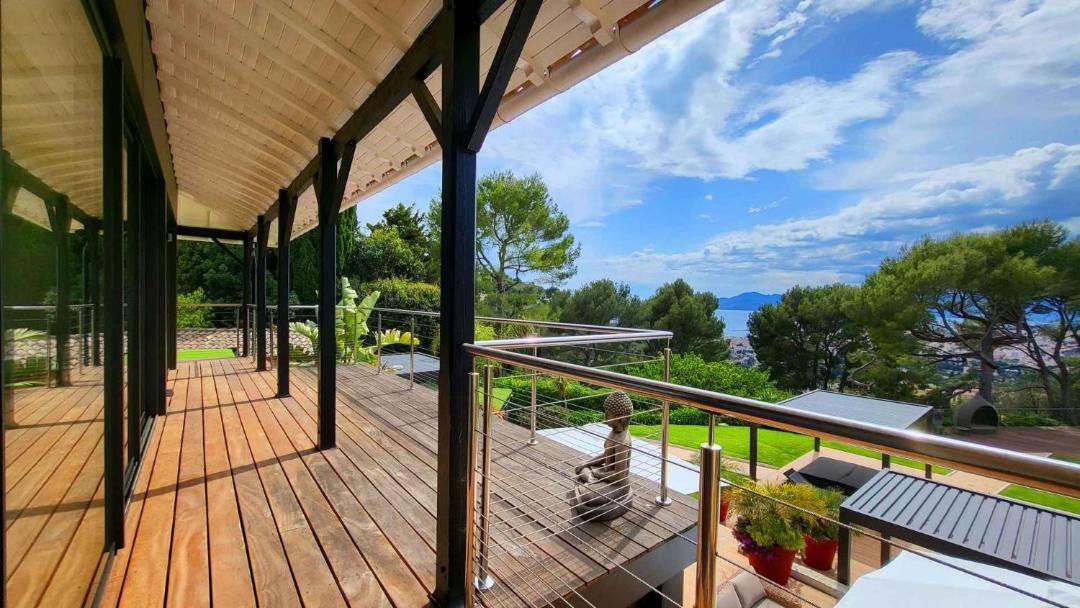 Photo of Patio Balcony in California - Pezou