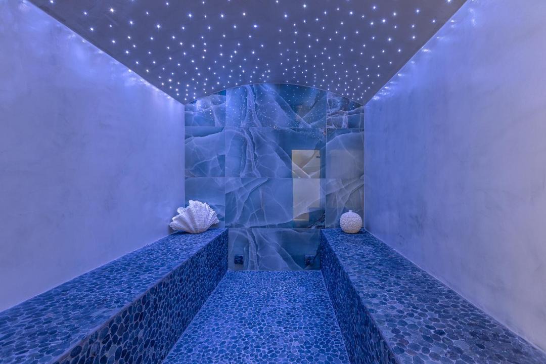 Photo of Bathroom in Perissa