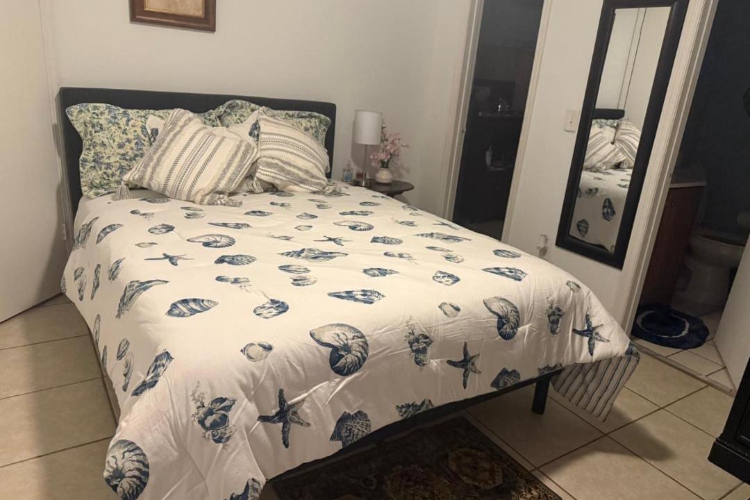 Photo of Bedroom in Buena Ventura Lakes