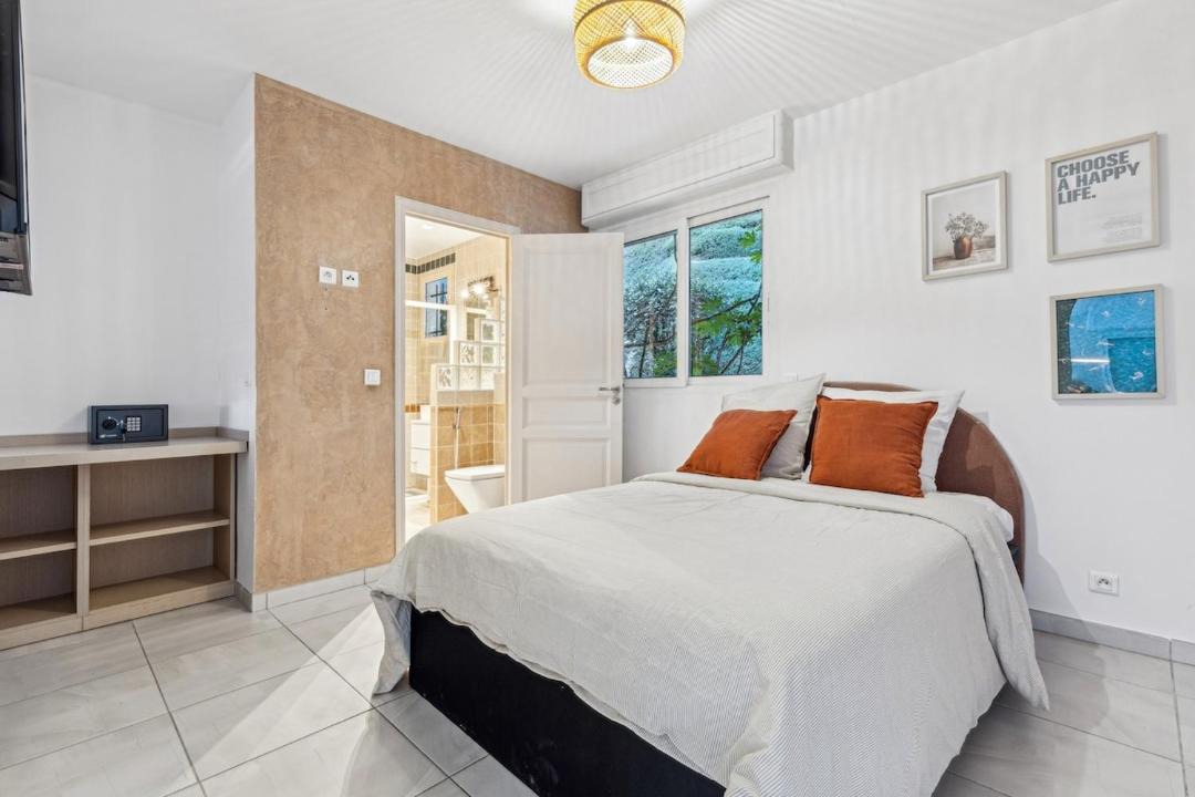 Photo of Bedroom in Saint Pierre de Feric