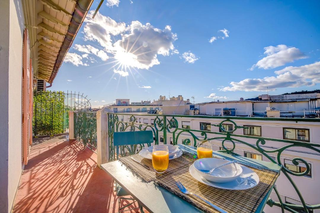 Photo of Patio Balcony in Musicians Quarter