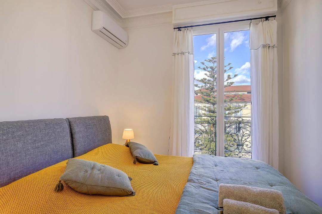 Photo of Bedroom in Musicians Quarter