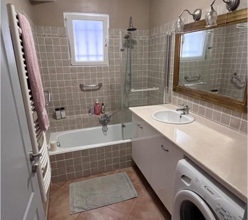 Photo of Bathroom in Saint-Raphael
