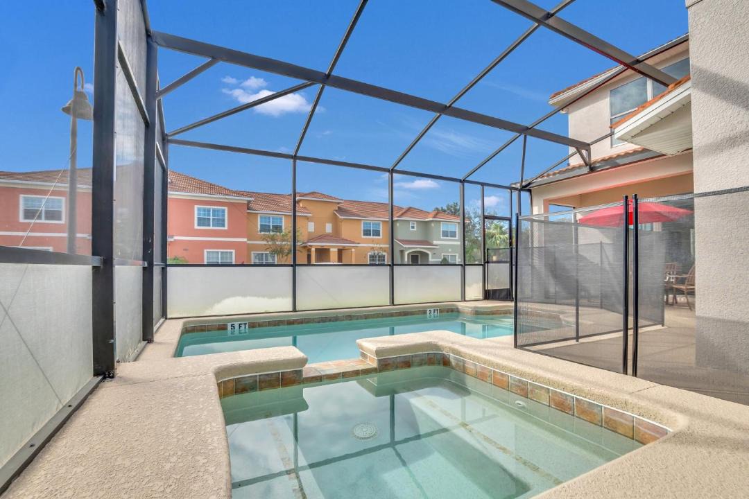 Photo of Patio Balcony in Bay Lake