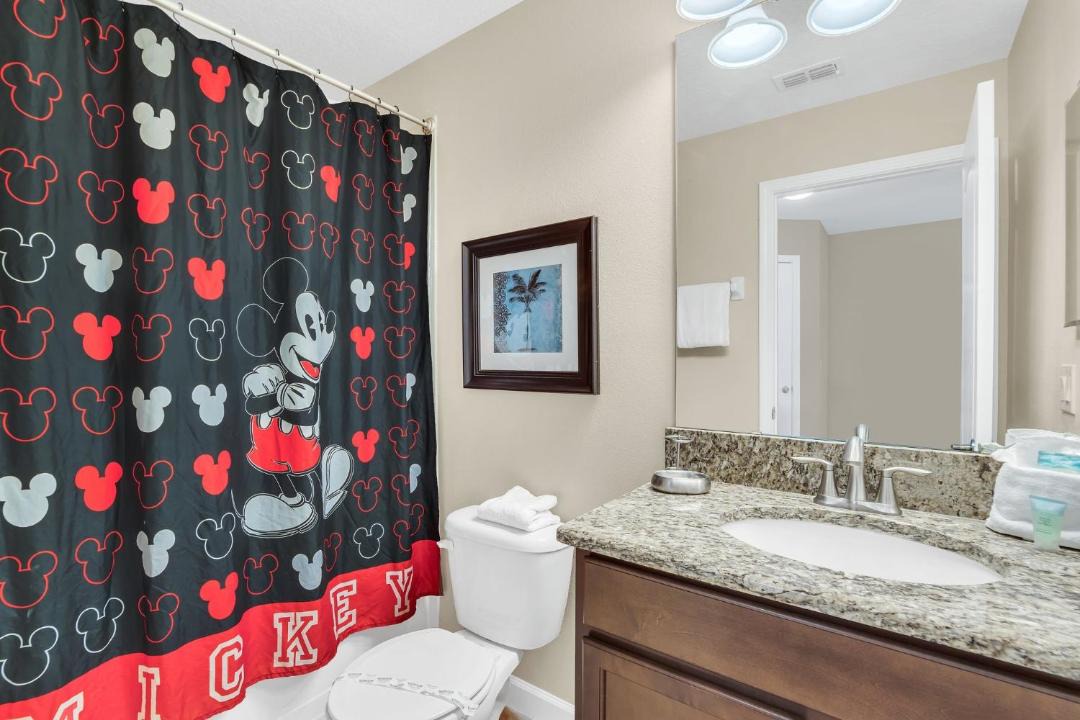 Photo of Bathroom in Bay Lake