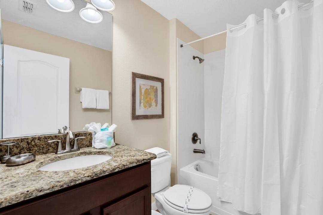 Photo of Bathroom in Bay Lake